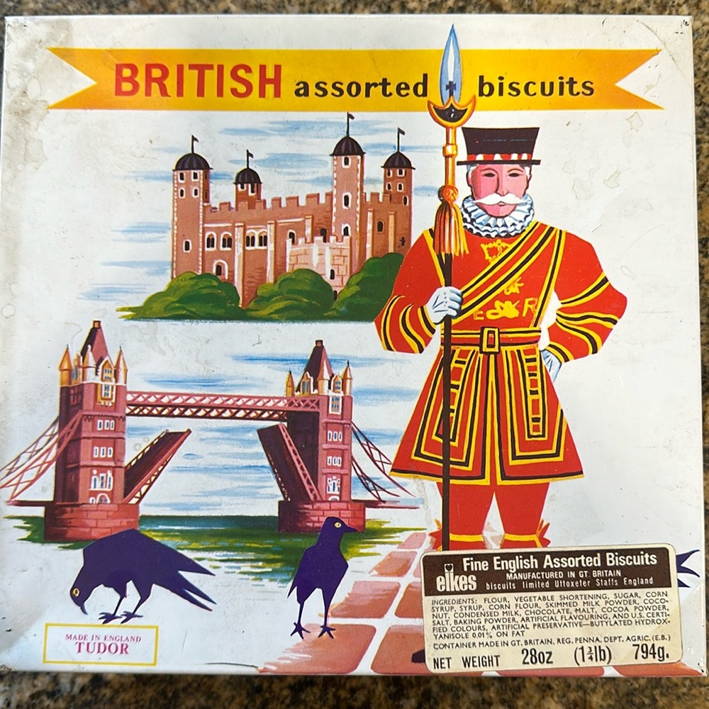 Authentic English metal biscuits tin - very old - shows London bridge